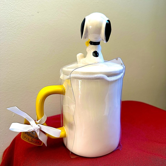 Rae Dunn Peanuts BEST FRIENDS Ceramic Mug With Snoopy and Woodstock Topper. - Picture 4 of 9